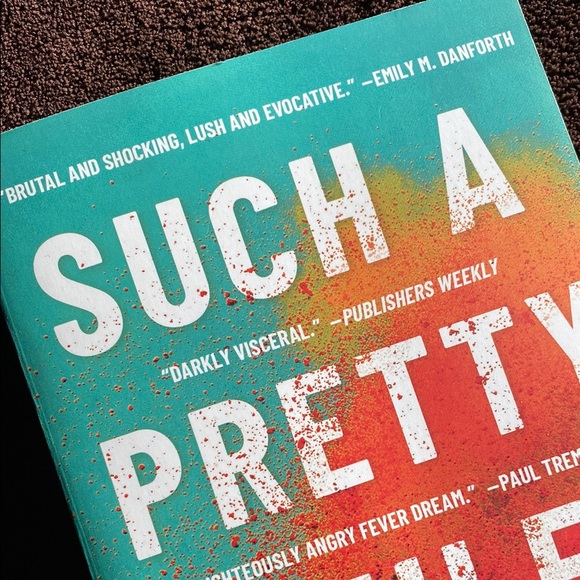EUC Paperback Book “Such a Pretty Smile” by Kristi Demeester $7 🔥 Buy 2 x $9 🔥 - Picture 3 of 7